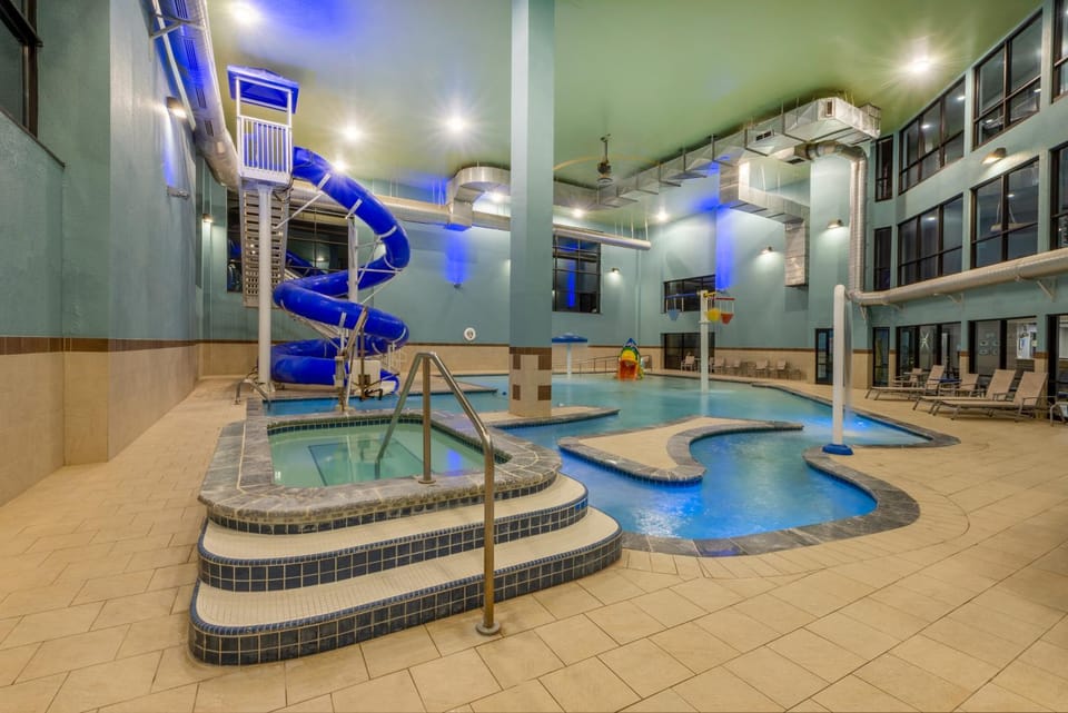 Swimming pool