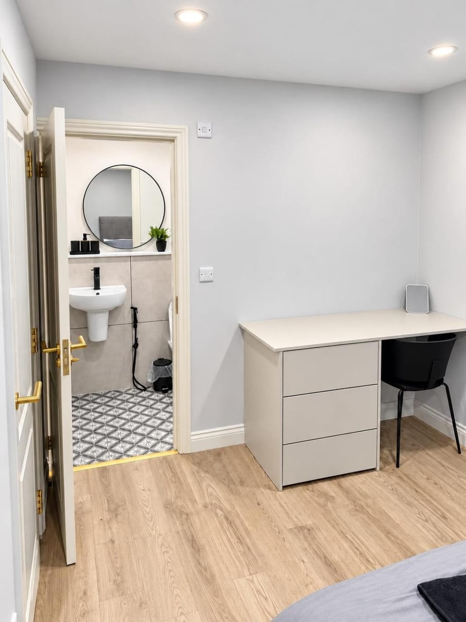 Bedroom