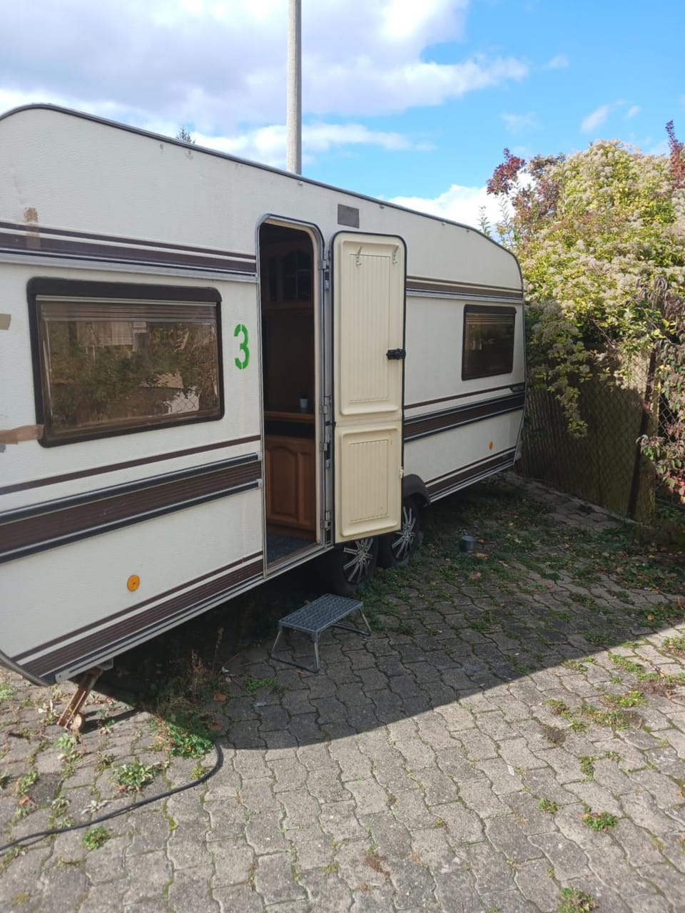 Moving Inn 3 - Retro Übernachten im Wohnwagen Campground/ 
RV Resort in Nuremberg