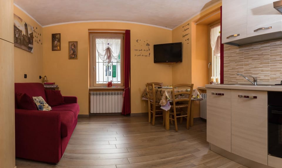 Goccia di Resina #Sharingorobie Apartment in Lombardy