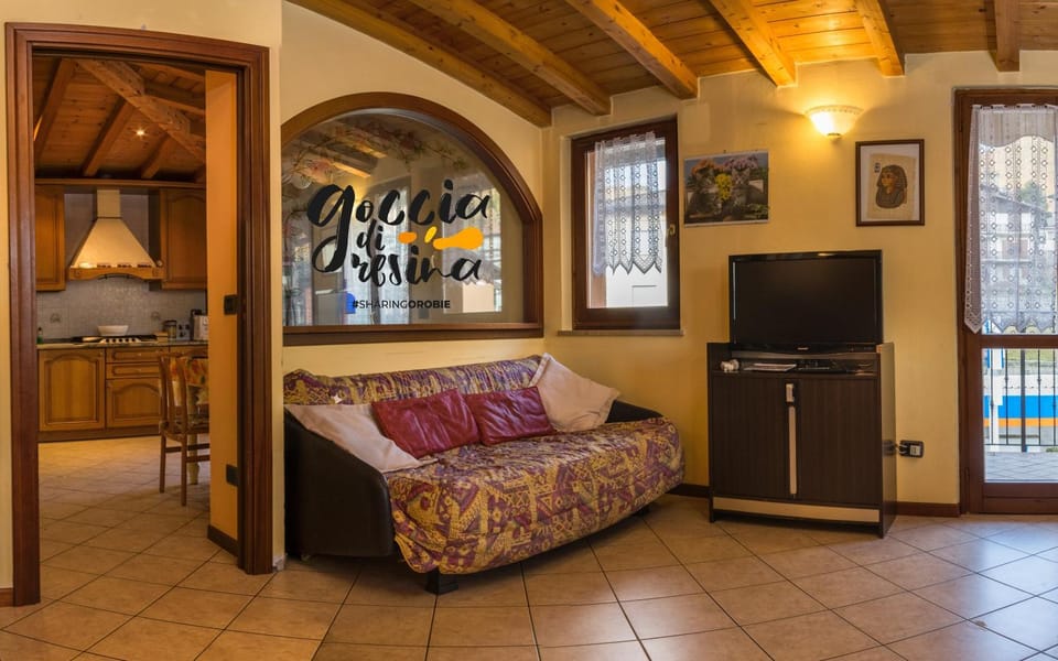 Goccia di Resina #Sharingorobie Apartment in Lombardy