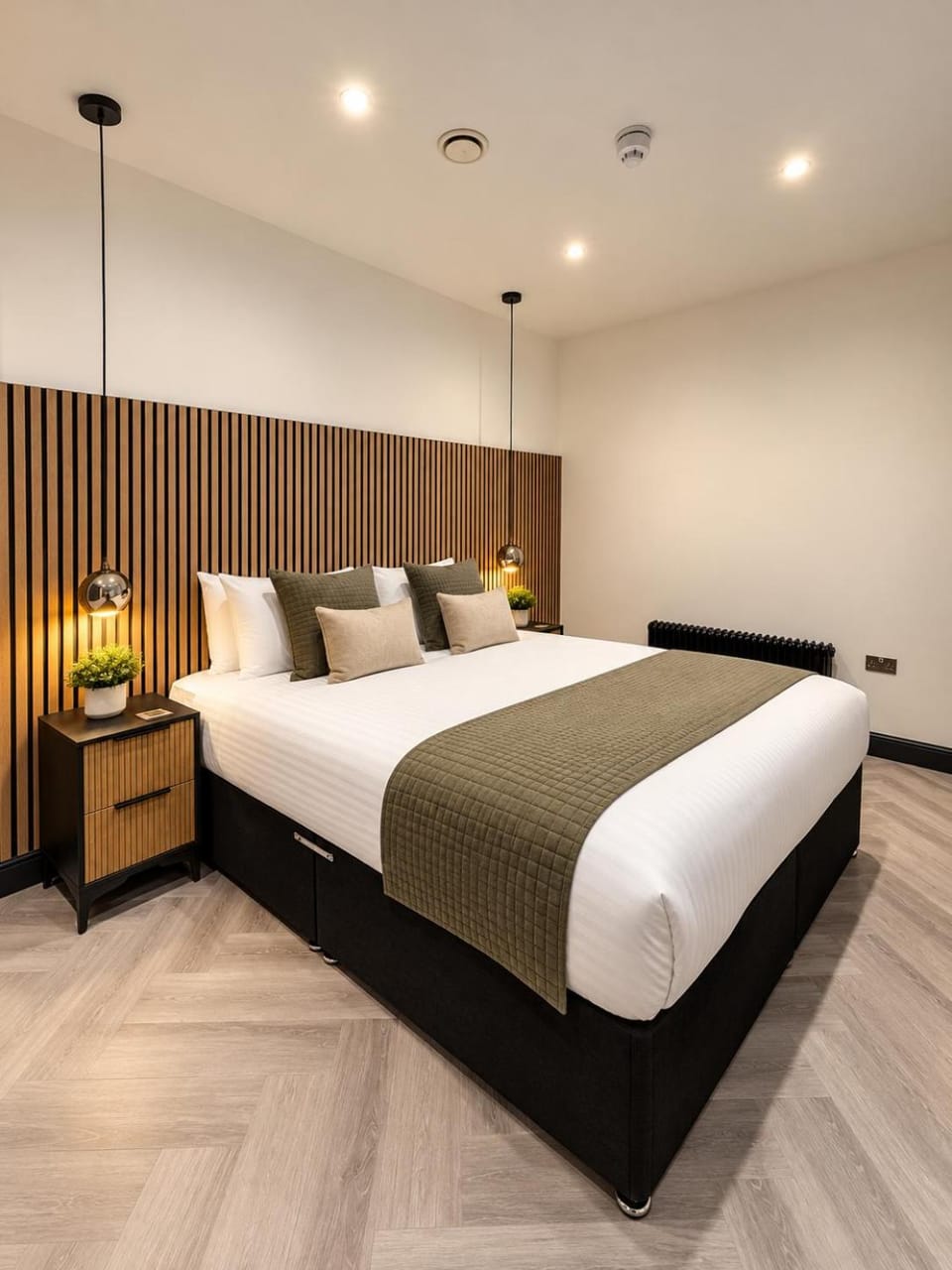 Leeds Most Stunning Building - Sleeps 30 Apartment in Leeds