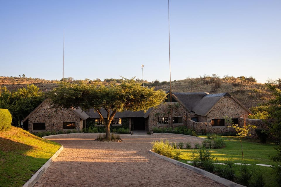 Property building, Natural landscape, Garden, Garden view