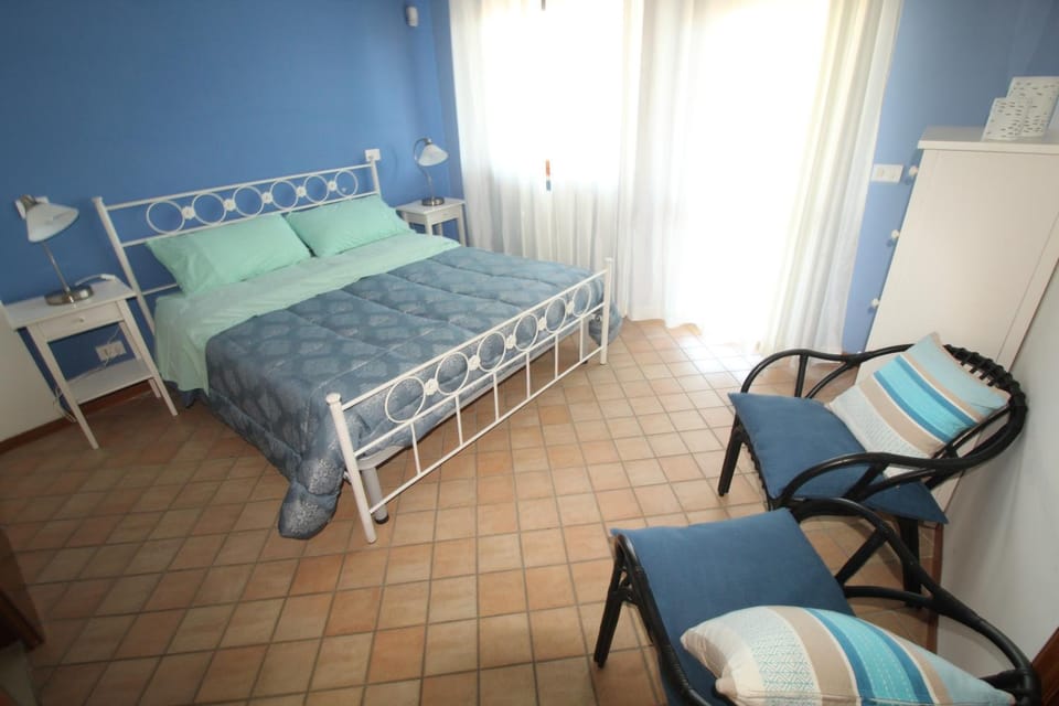 Bedroom, Family