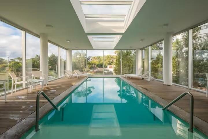 Swimming pool, Swimming pool
