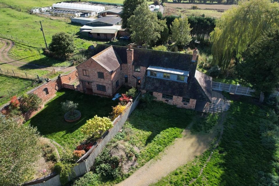 Property building, Bird's eye view
