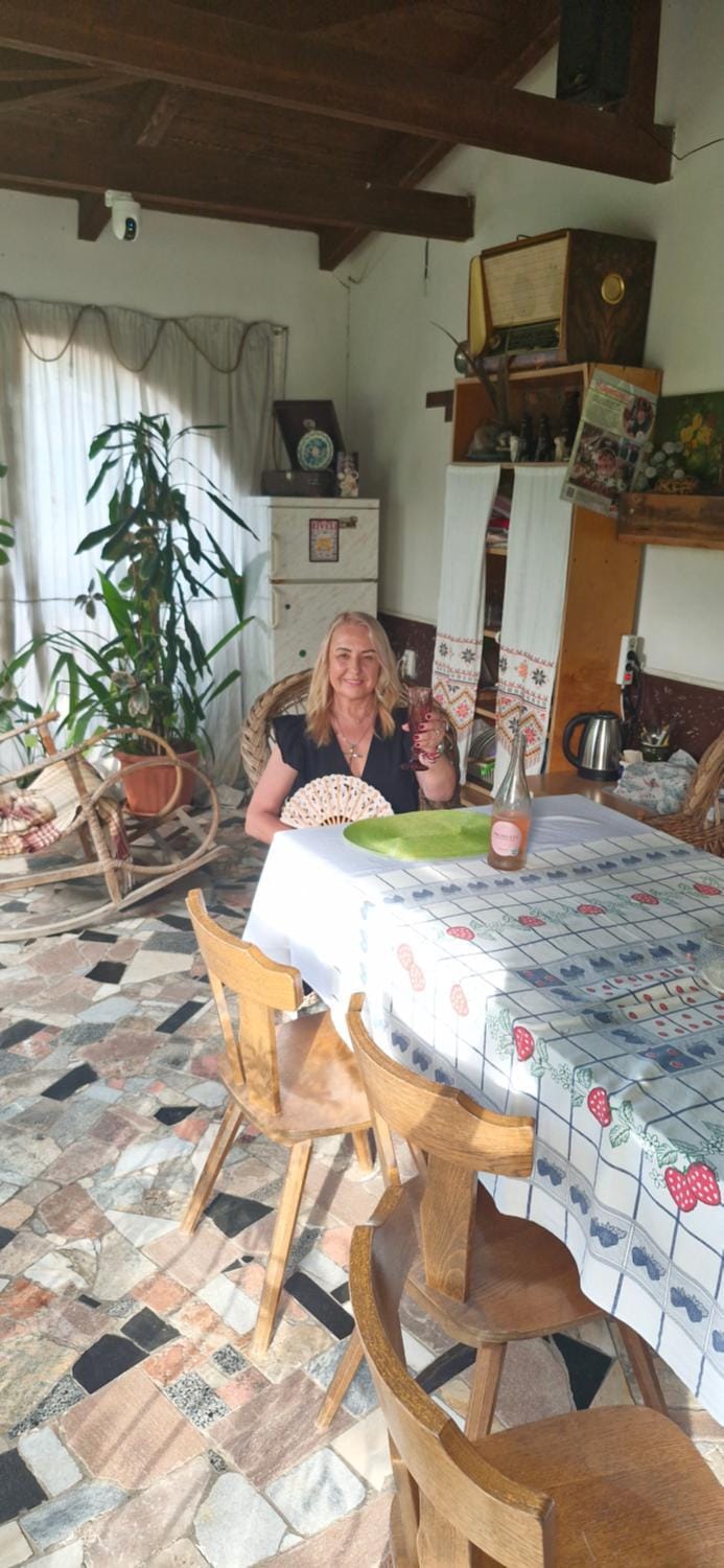 Food and drinks, Dining area
