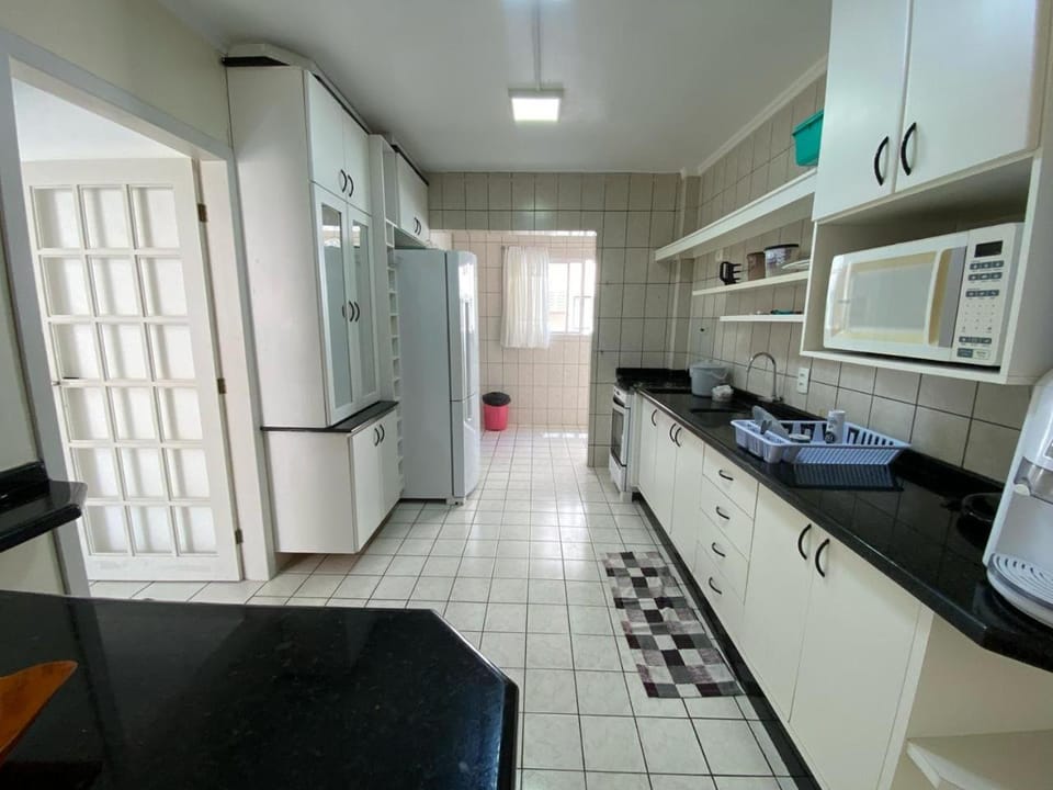 EXCELENTE APTO ESQUINA Av BRASIL Apartment in Camboriú