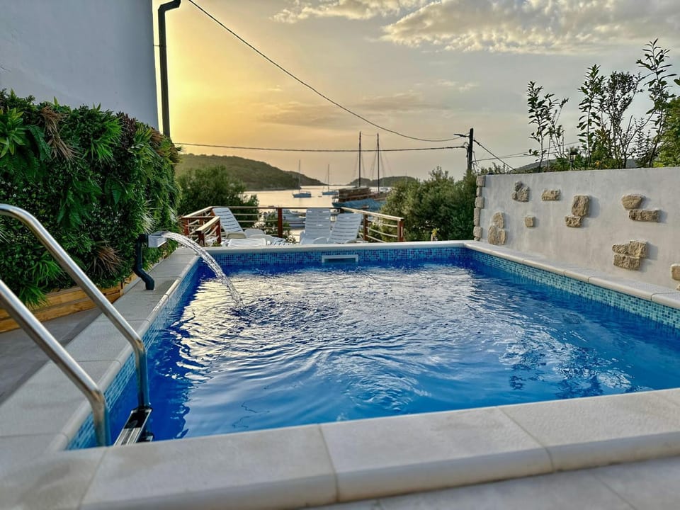 Pool view, Swimming pool, Sunset