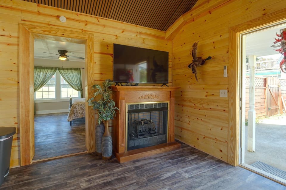 Smyrna Country Cottage w/ Pasture & Sunset Views House in Smyrna