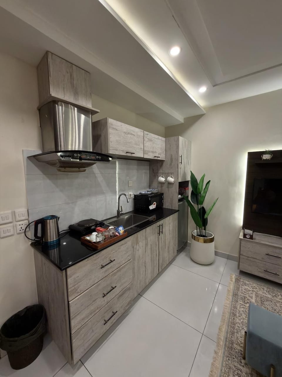 Kitchen or kitchenette, stove