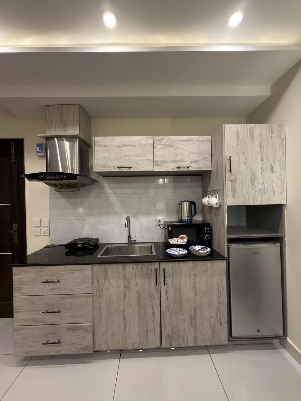 Kitchen or kitchenette, stove