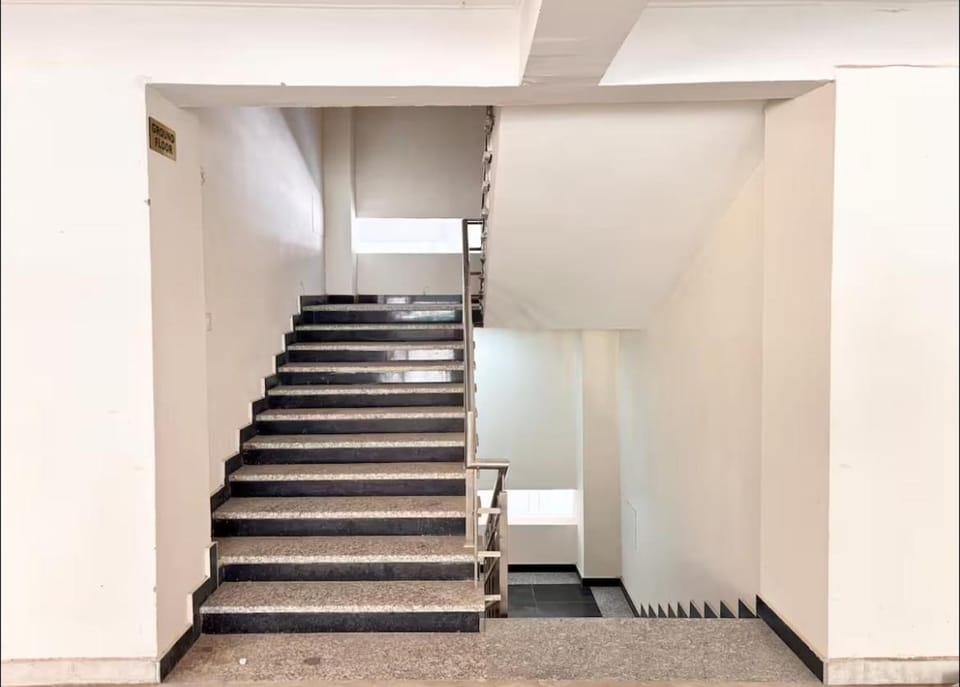 Signature Flat 2 Rooms 2 washrooms Parking Lift Tapovan Apartment in Rishikesh