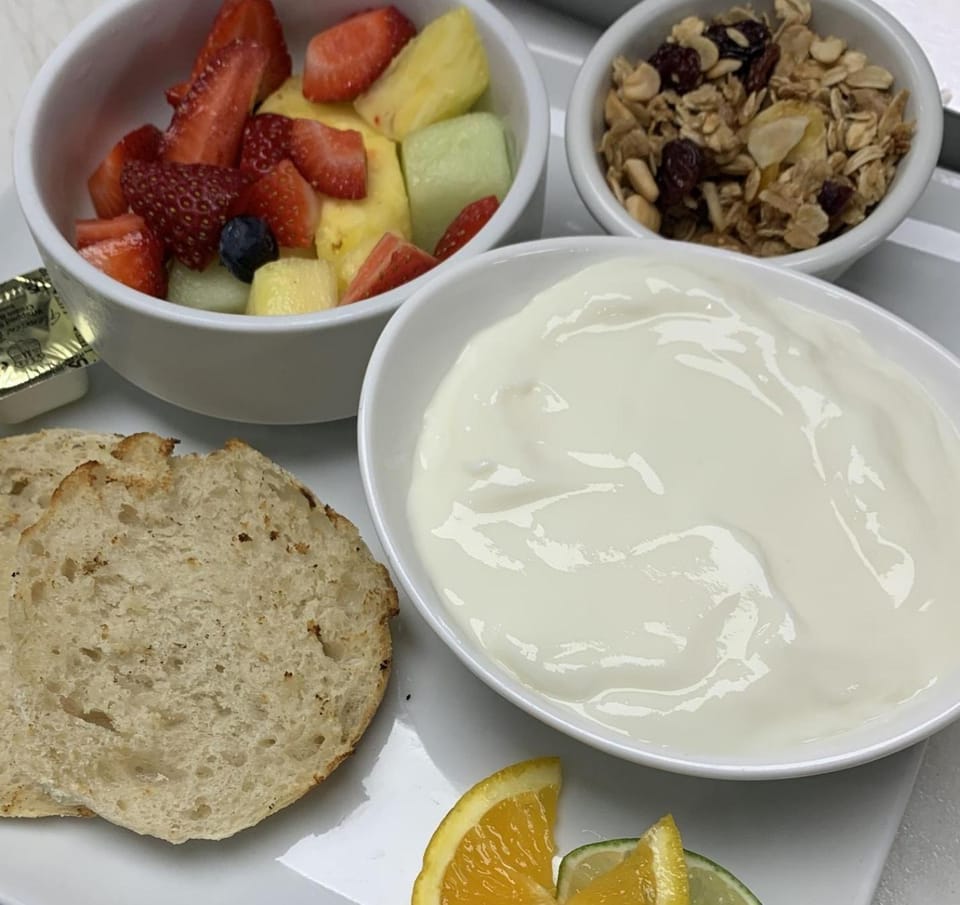 Restaurant/places to eat, Breakfast, Continental breakfast