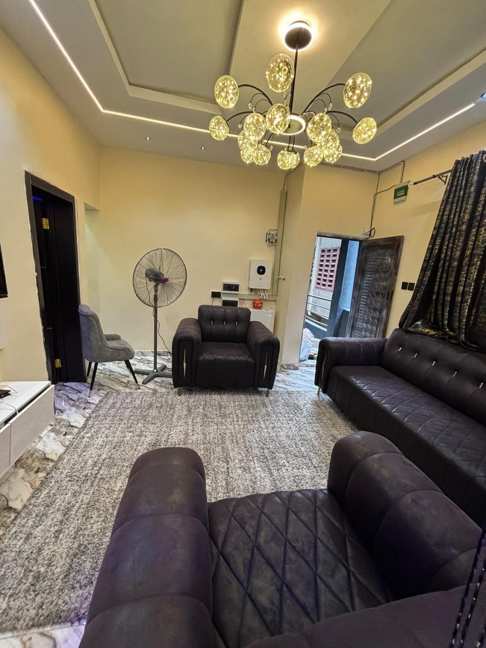 Luxury fully furnished one bedroom flat Apartment in Lagos