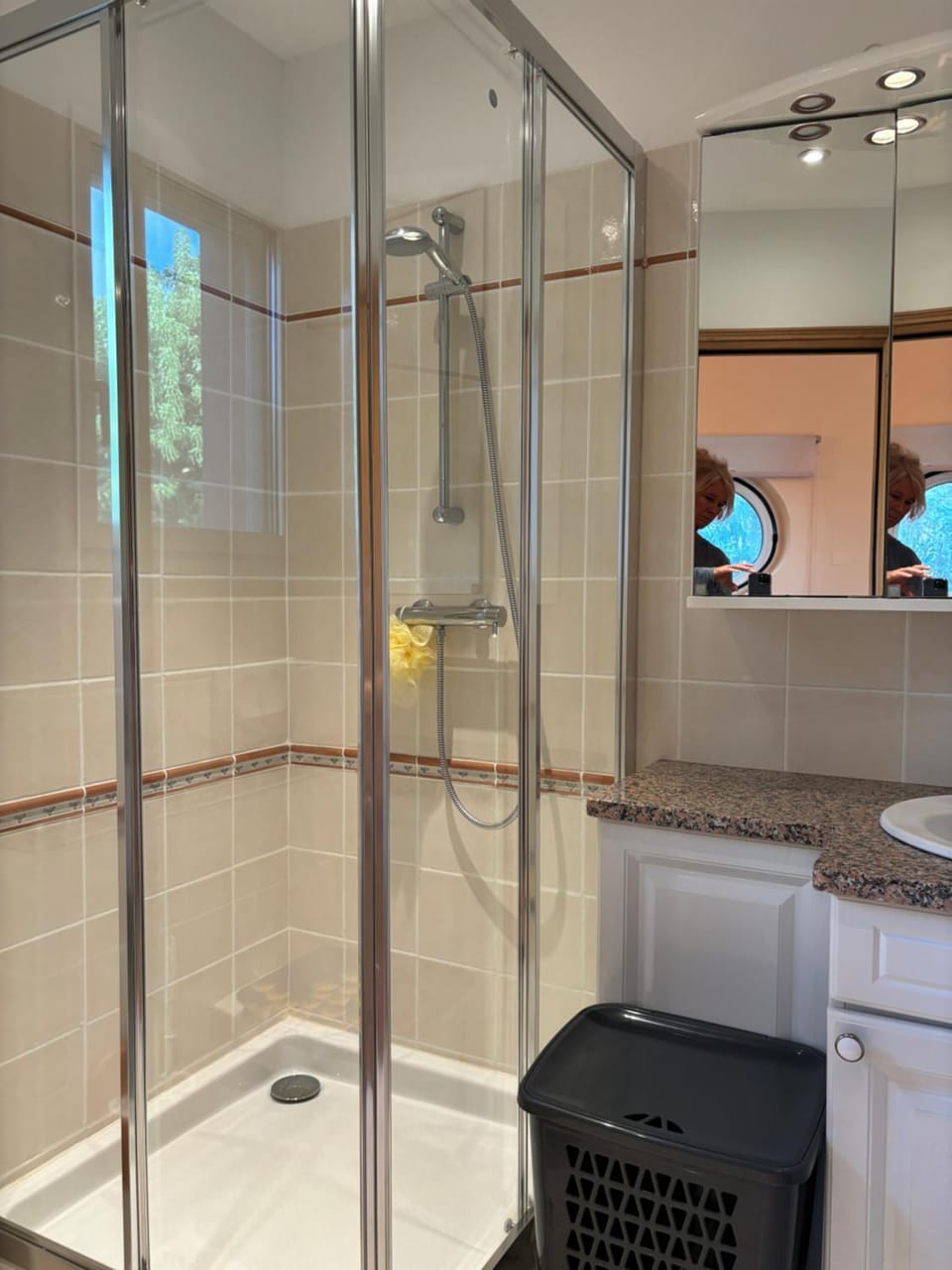 Shower, Toilet, Bathroom