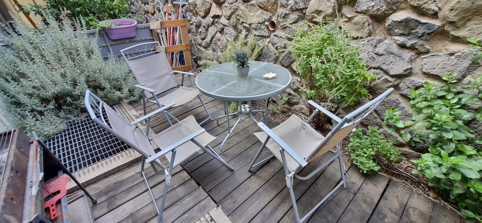 Patio, Garden, Dining area