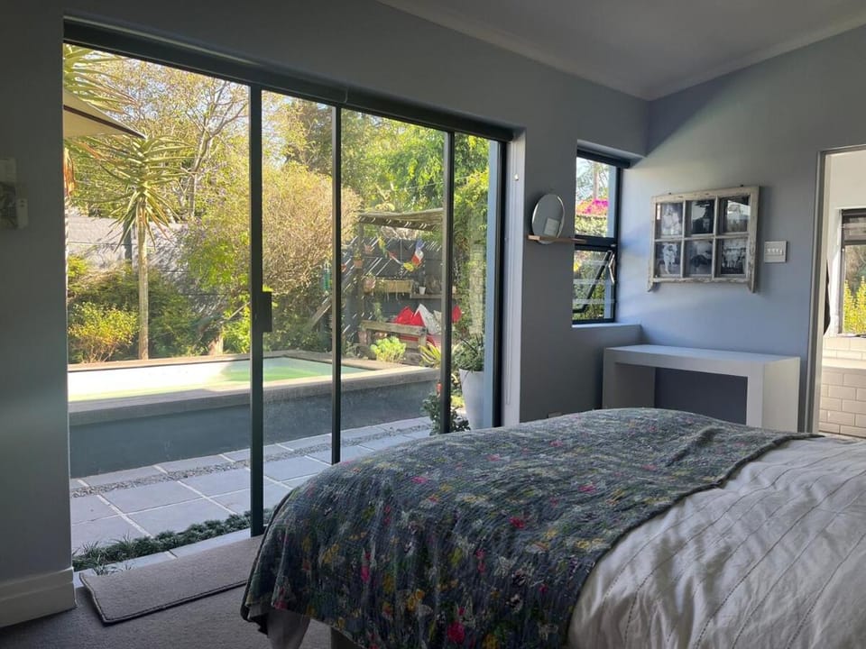 Pet-Friendly Home in Harfield Village with Pool House in Cape Town