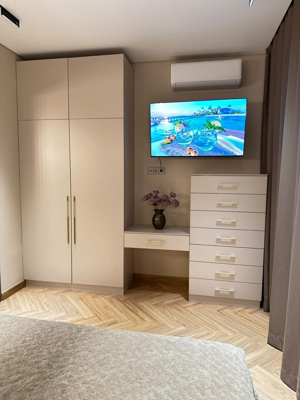 Meridian 10 Two-Room Apartment near Mega Park Apartment in Almaty