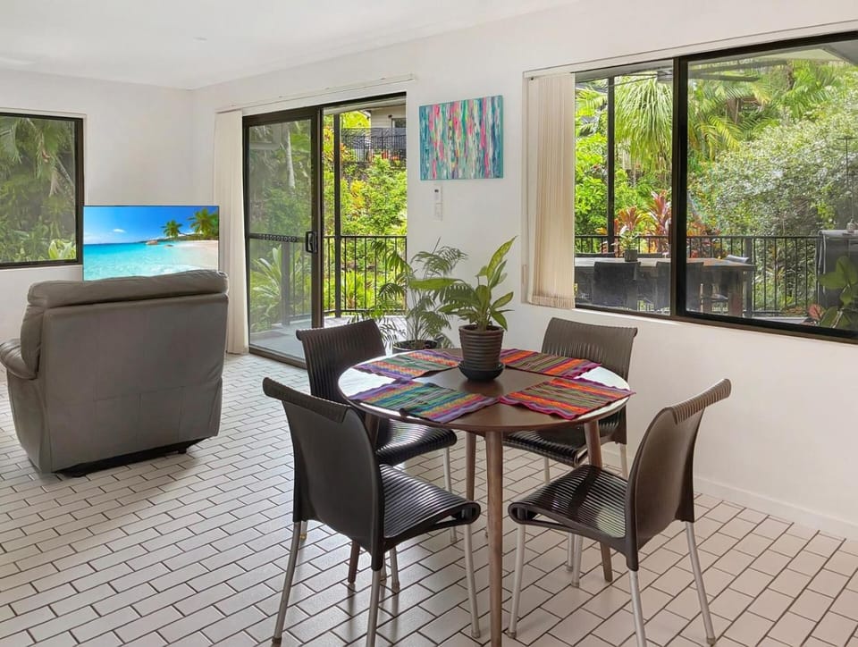 Private Hinterland Hideaway in the Rainforest House in Cairns