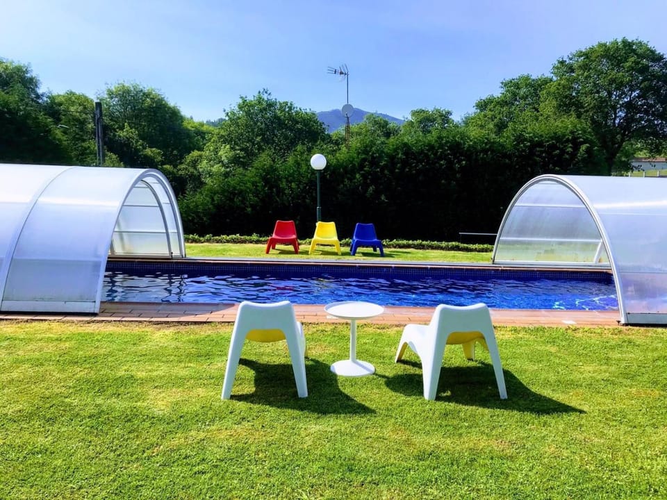 Natural landscape, Garden, Garden, Garden view, Pool view, Swimming pool, Swimming pool, sunbed