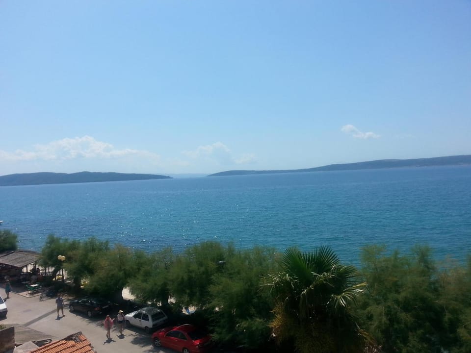 Apartments Mateljan 1715 Bed and Breakfast in Šibenik-Knin County, Croatia