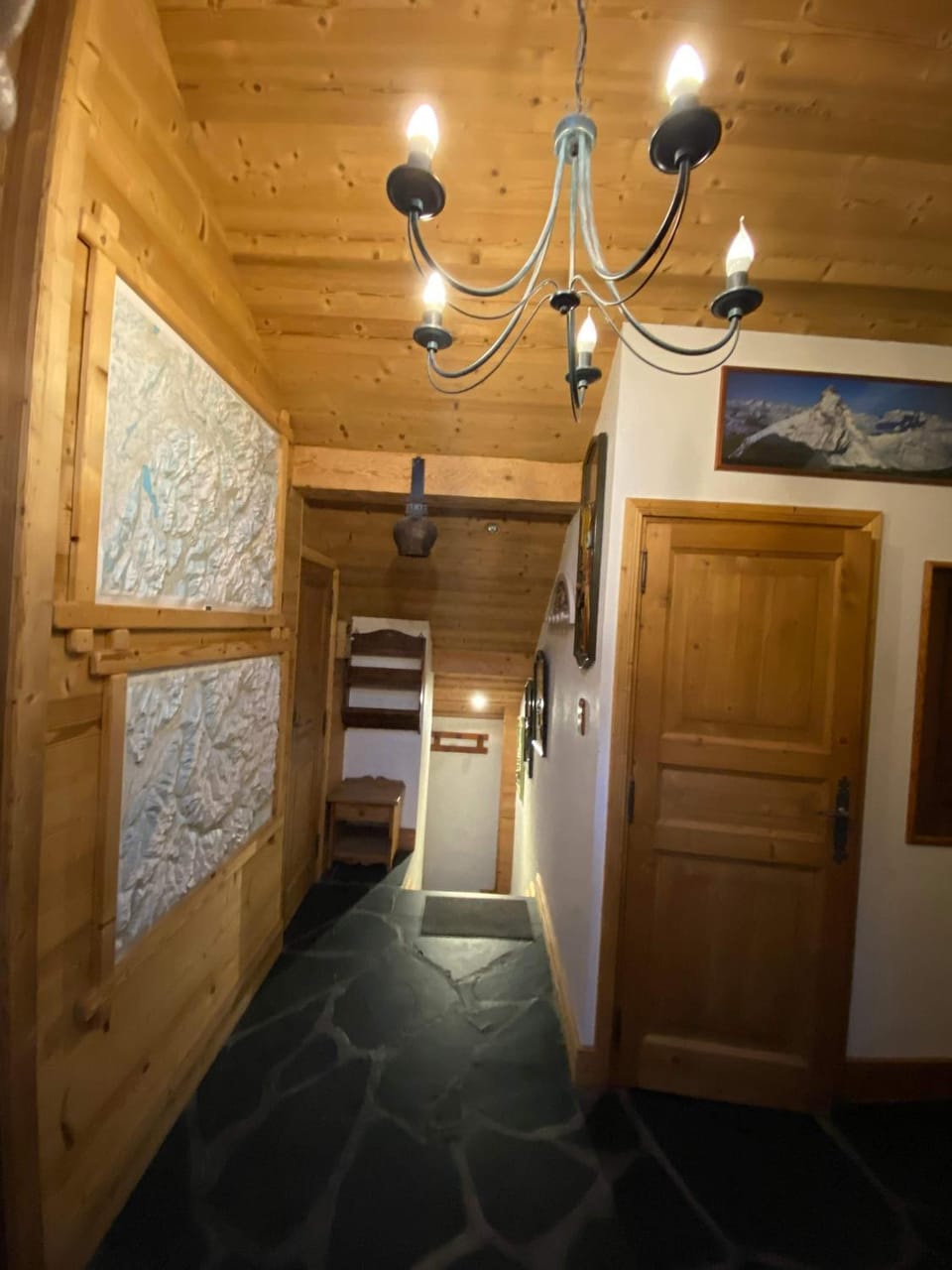 Cozy Apt Fireplace and Mountain View Meribel Apartment in Les Allues