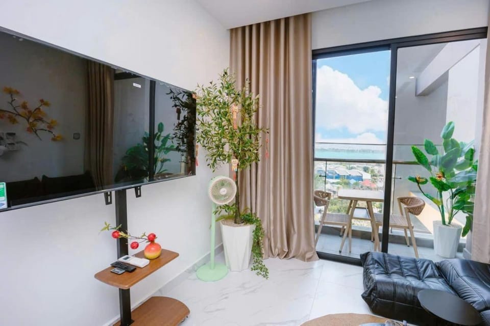 1BR plus BE2 Vinwonder Homestay Vinhomes Grand Park Apartment in Ho Chi Minh City