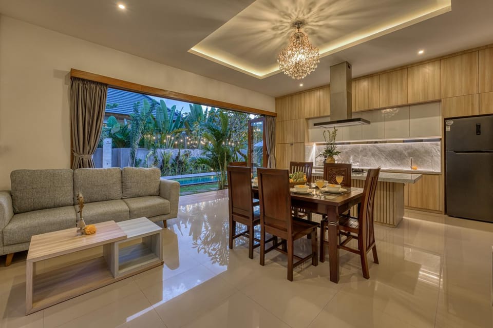 Living room, Dining area, Pool view, Pool view