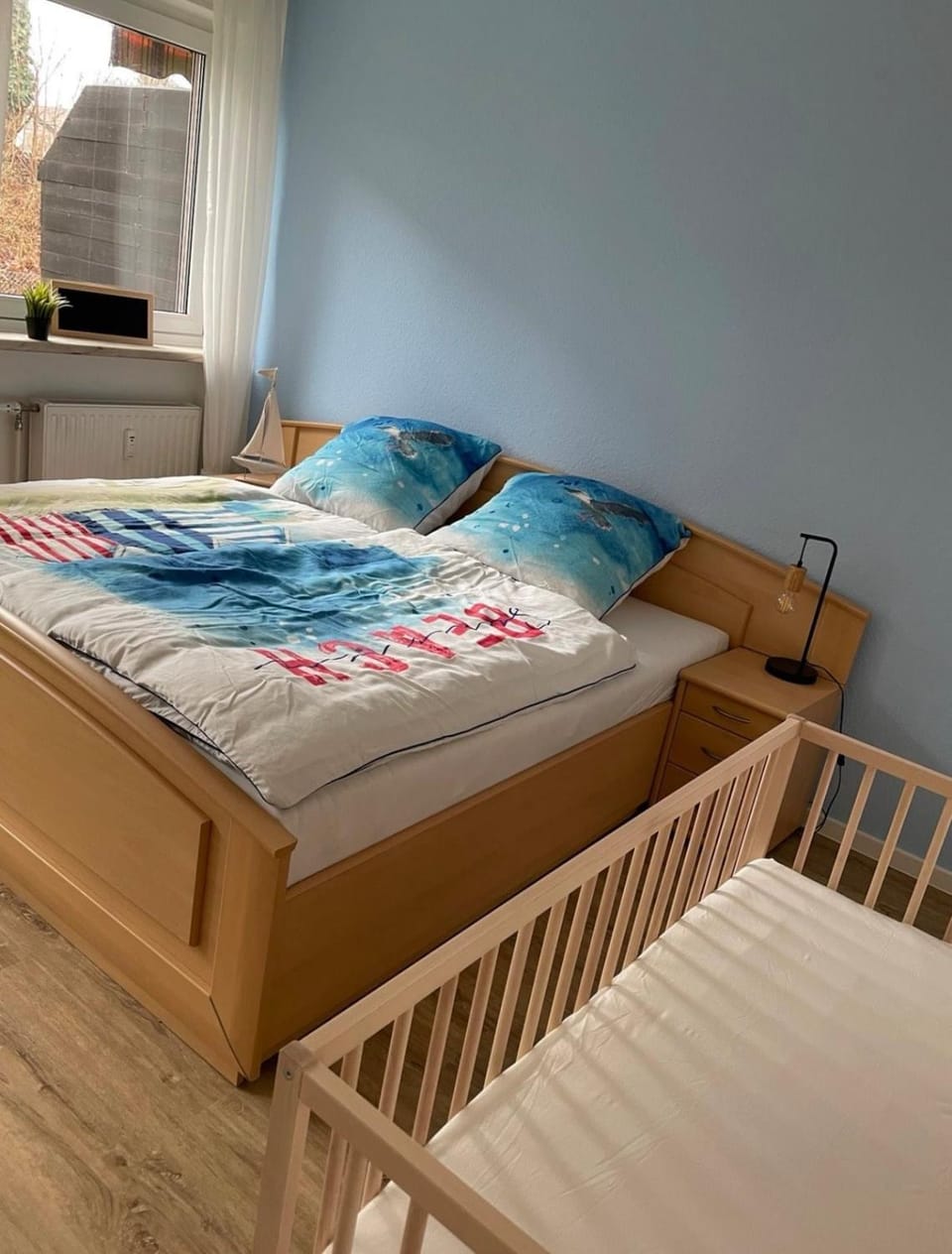 Photo of the whole room, Bedroom