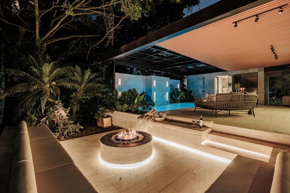 Villa Bonita Estate - Private Retreat - El Poblado Villa in Medellin