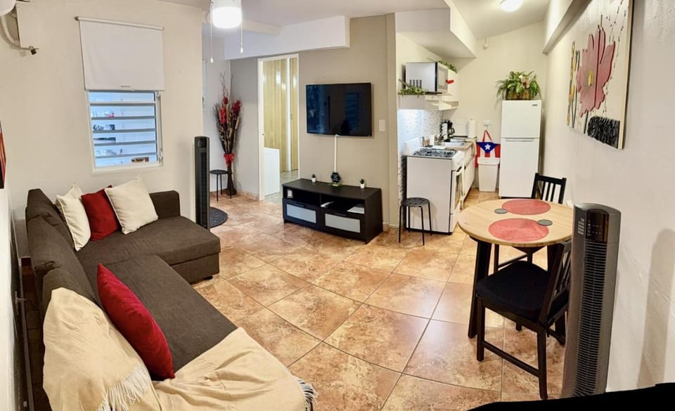 TV and multimedia, Kitchen or kitchenette, Living room, Dining area