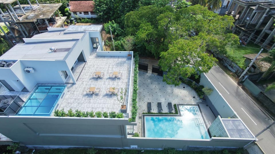 Property building, Day, Bird's eye view