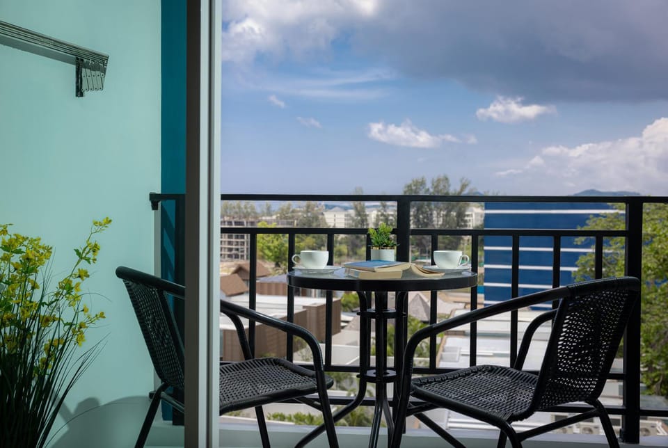 Day, Natural landscape, View (from property/room), Balcony/Terrace, Seating area