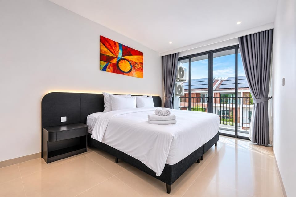 Bed, View (from property/room), Balcony/Terrace, Bedroom