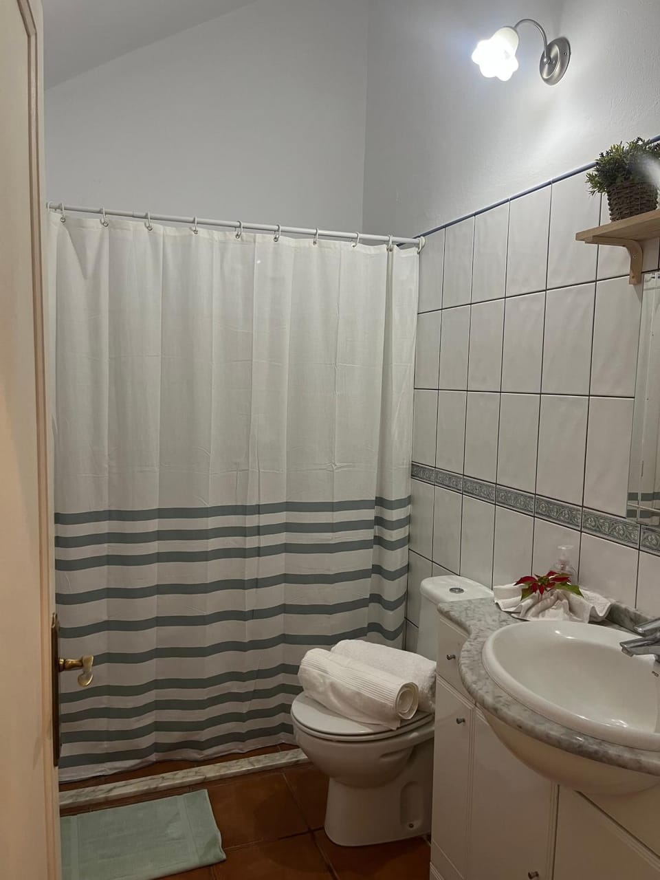 Bathroom, Living room