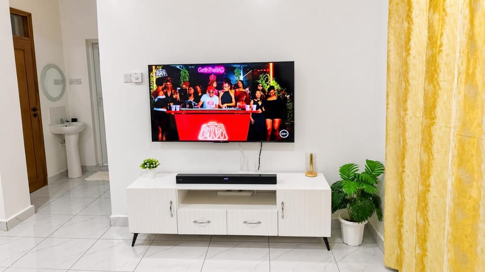 Shiners Homes-Bamburi Bed and Breakfast in Mombasa County