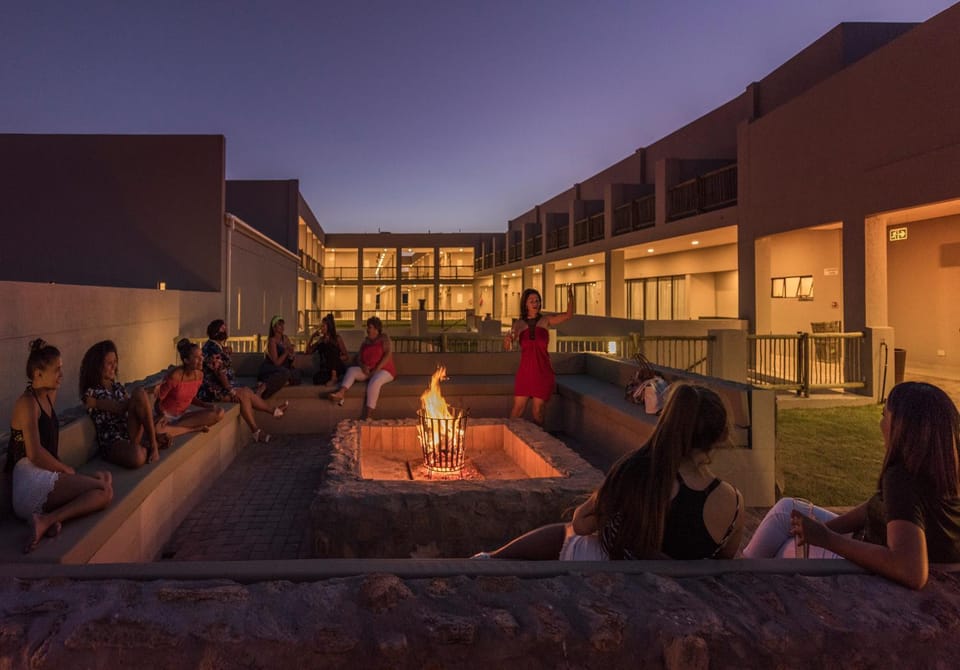 Balcony/Terrace, Area and facilities, flat iron