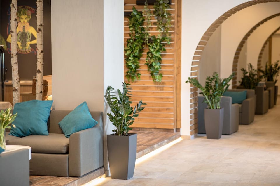 Lobby or reception, Seating area