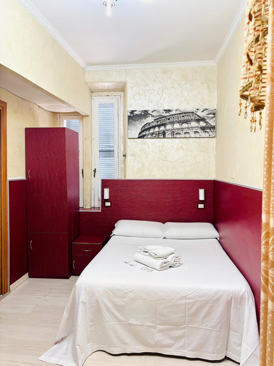 Bed, Photo of the whole room, Bedroom, wardrobe