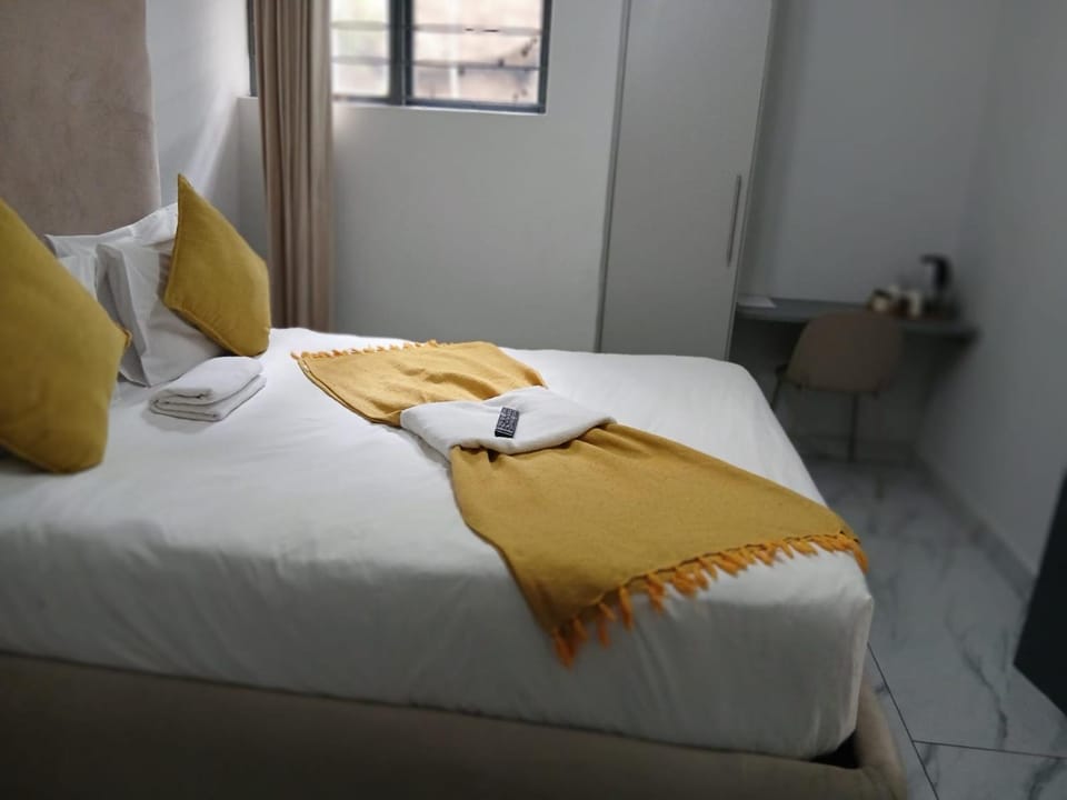 Amoris Randburg on Ferndale Bed and Breakfast in Sandton