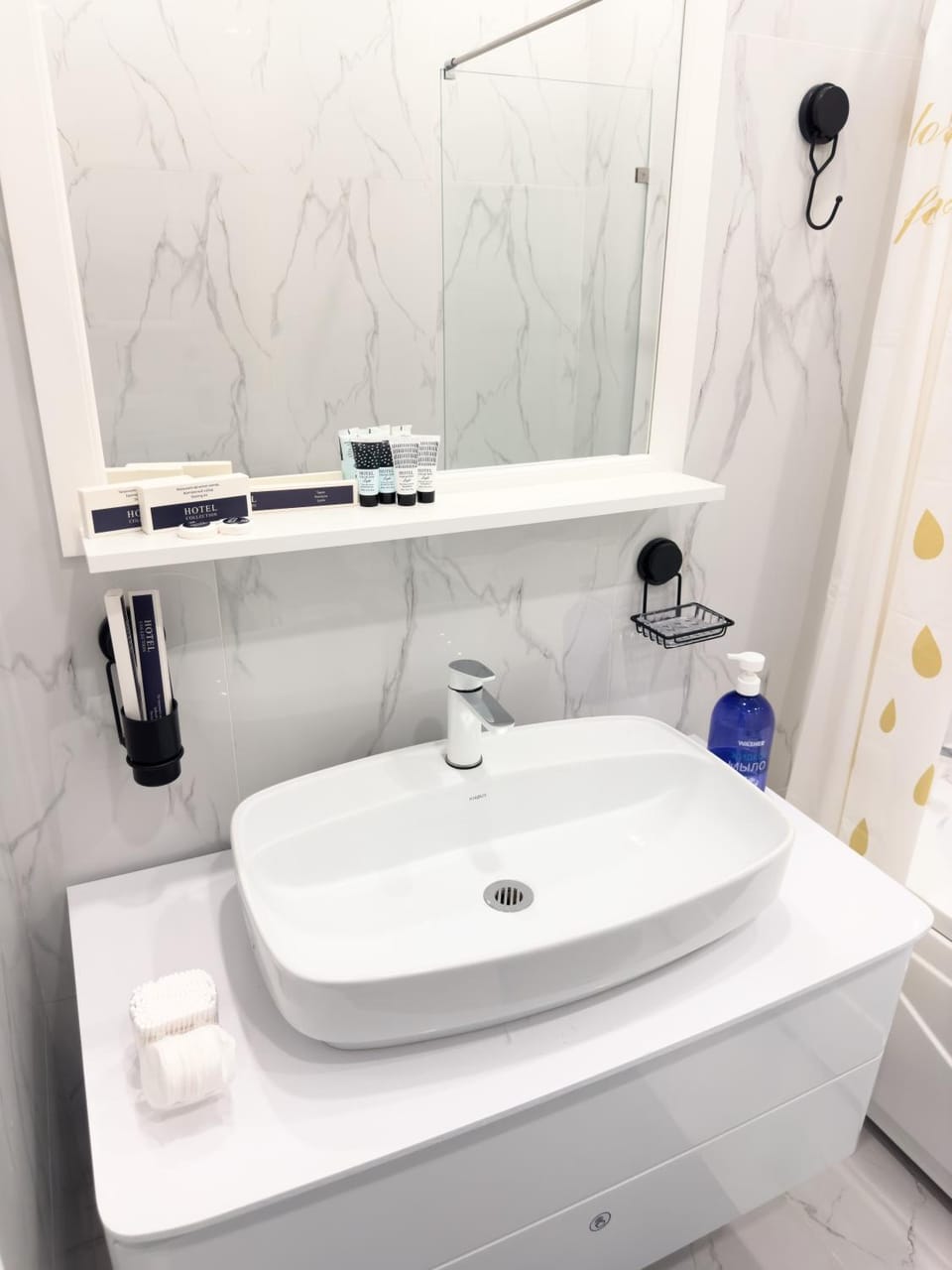 Central Avenue Suites Apartment in Almaty