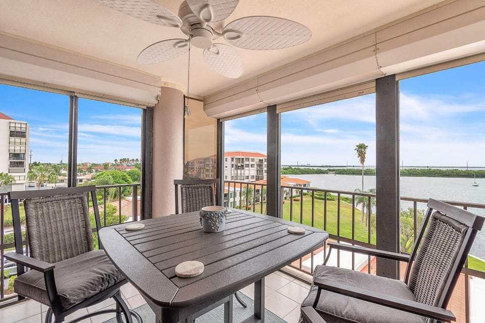 Bahia Shores #503 - Sunrise On The Bay House in Isla del Sol