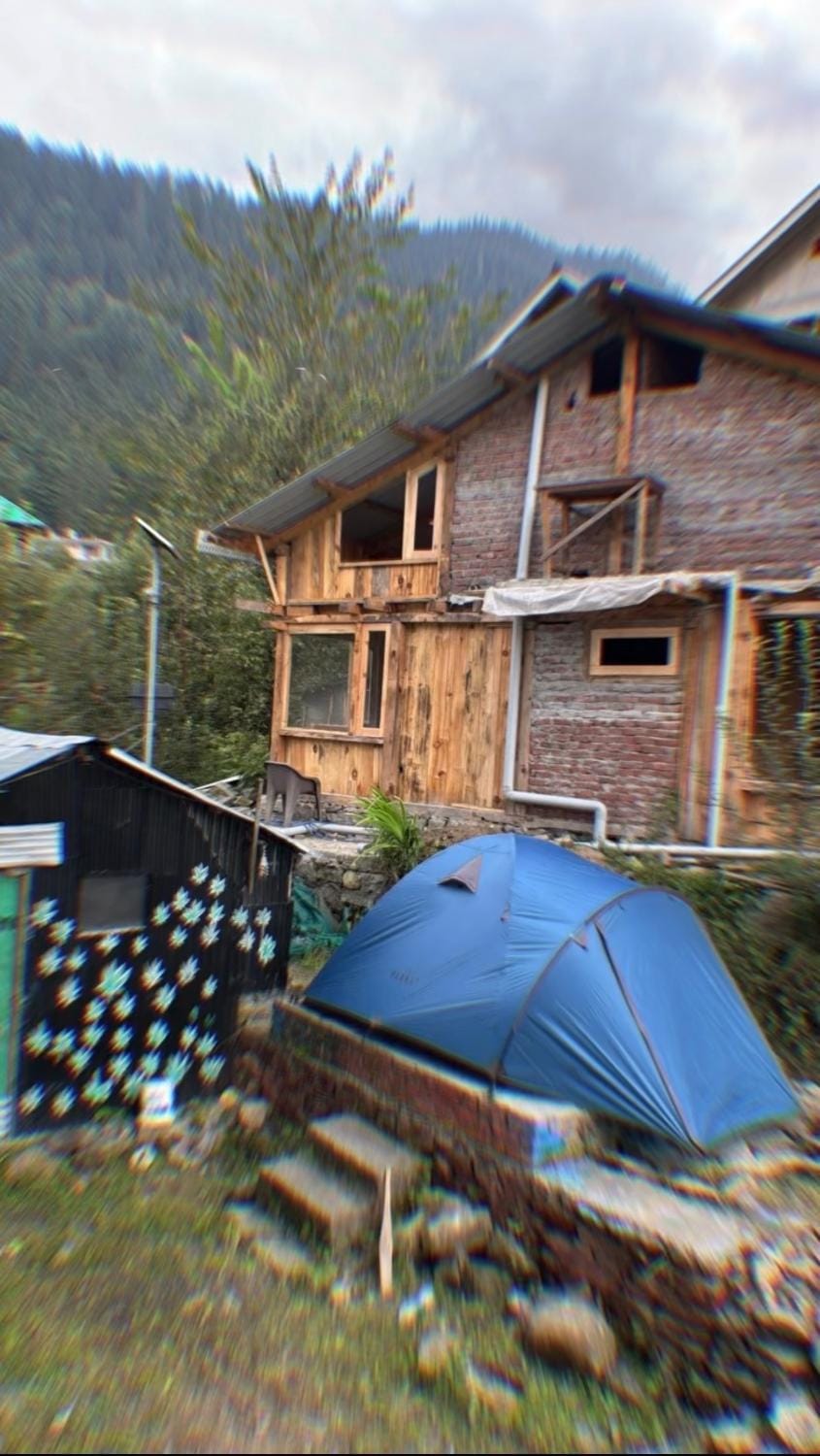 Cafe 1807 Luxury tent in Himachal Pradesh