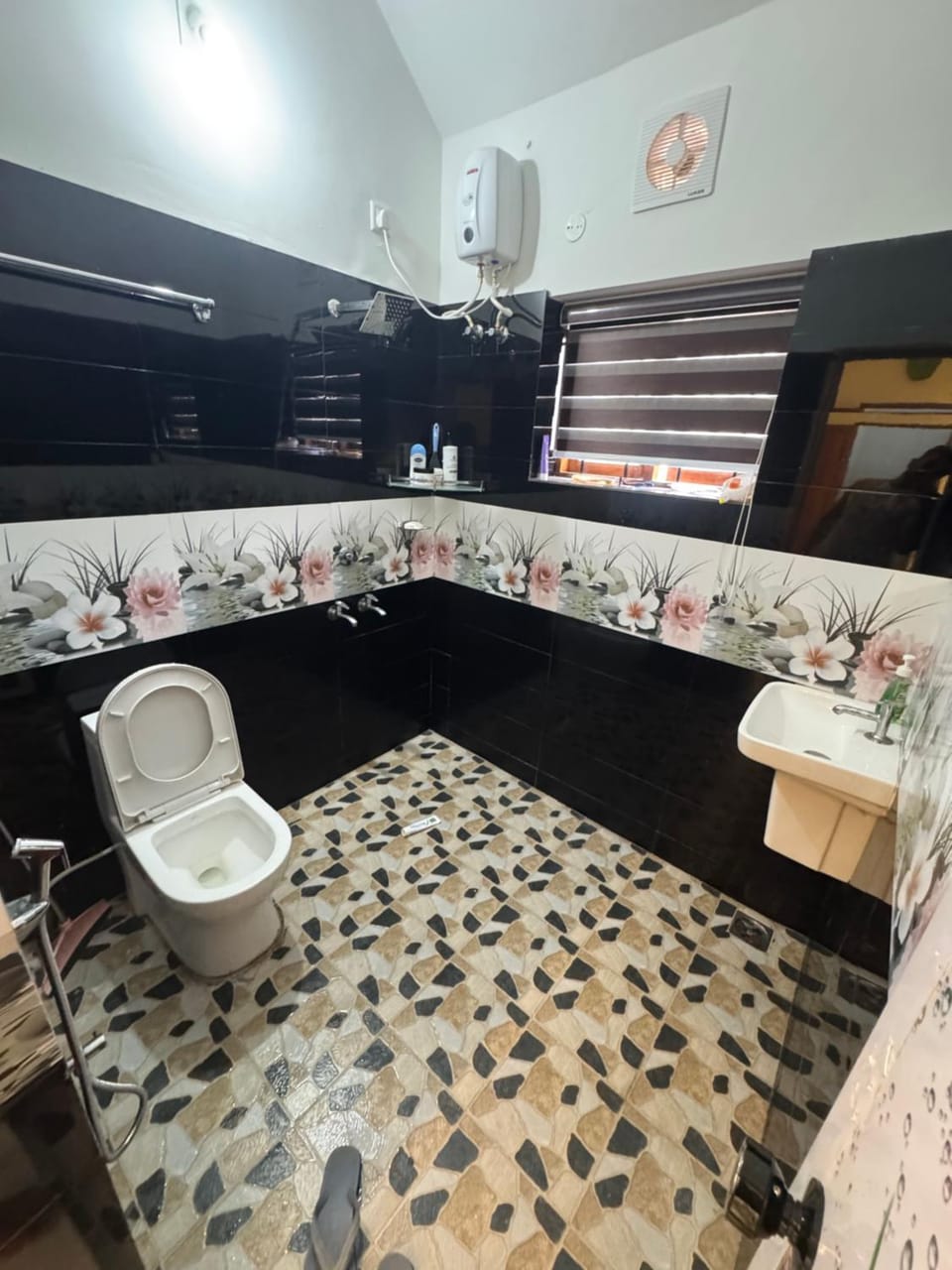 2 bedroom premium house Trivandrum First Floor House in Thiruvananthapuram