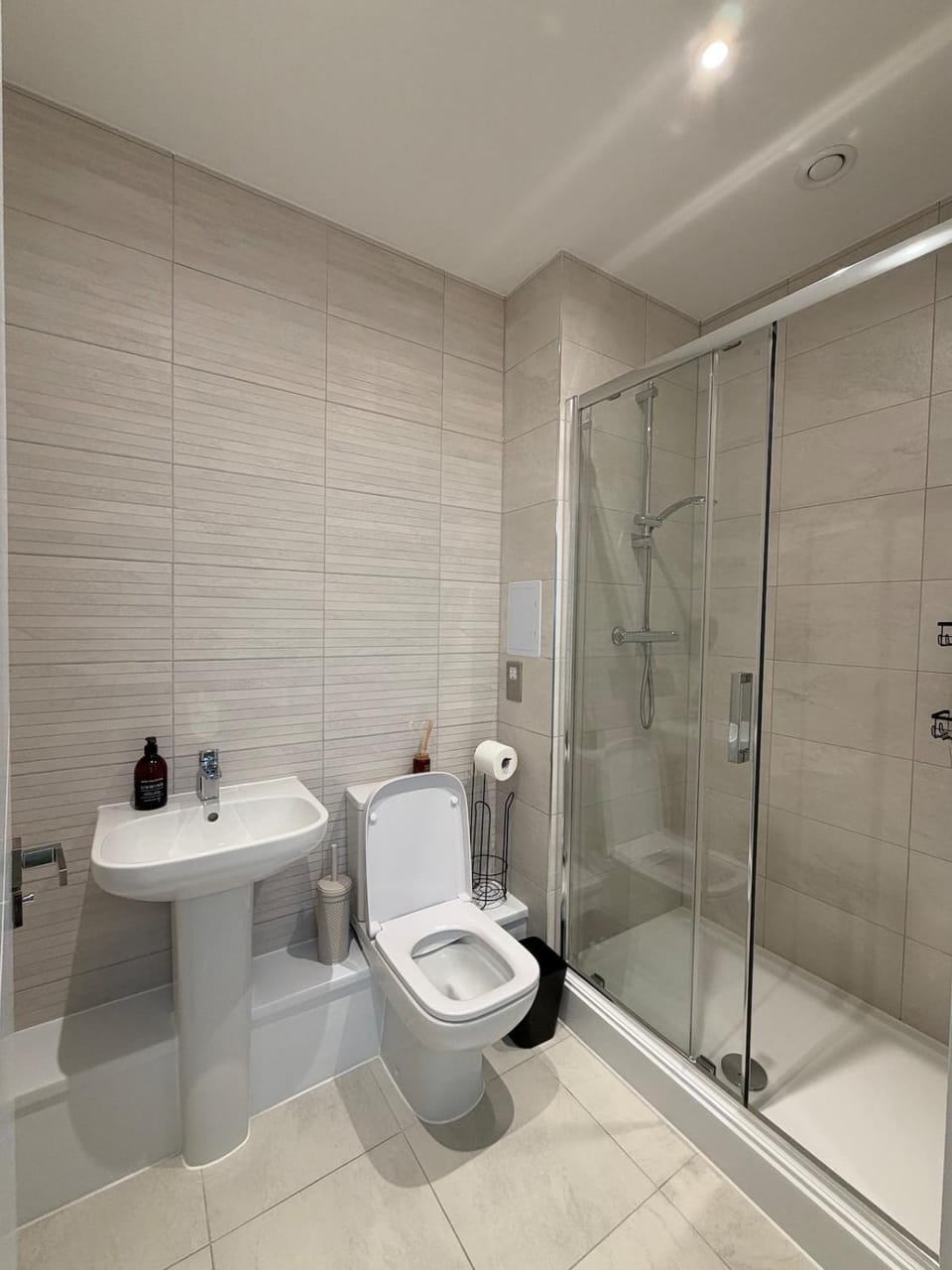 Shower, Toilet, Bathroom