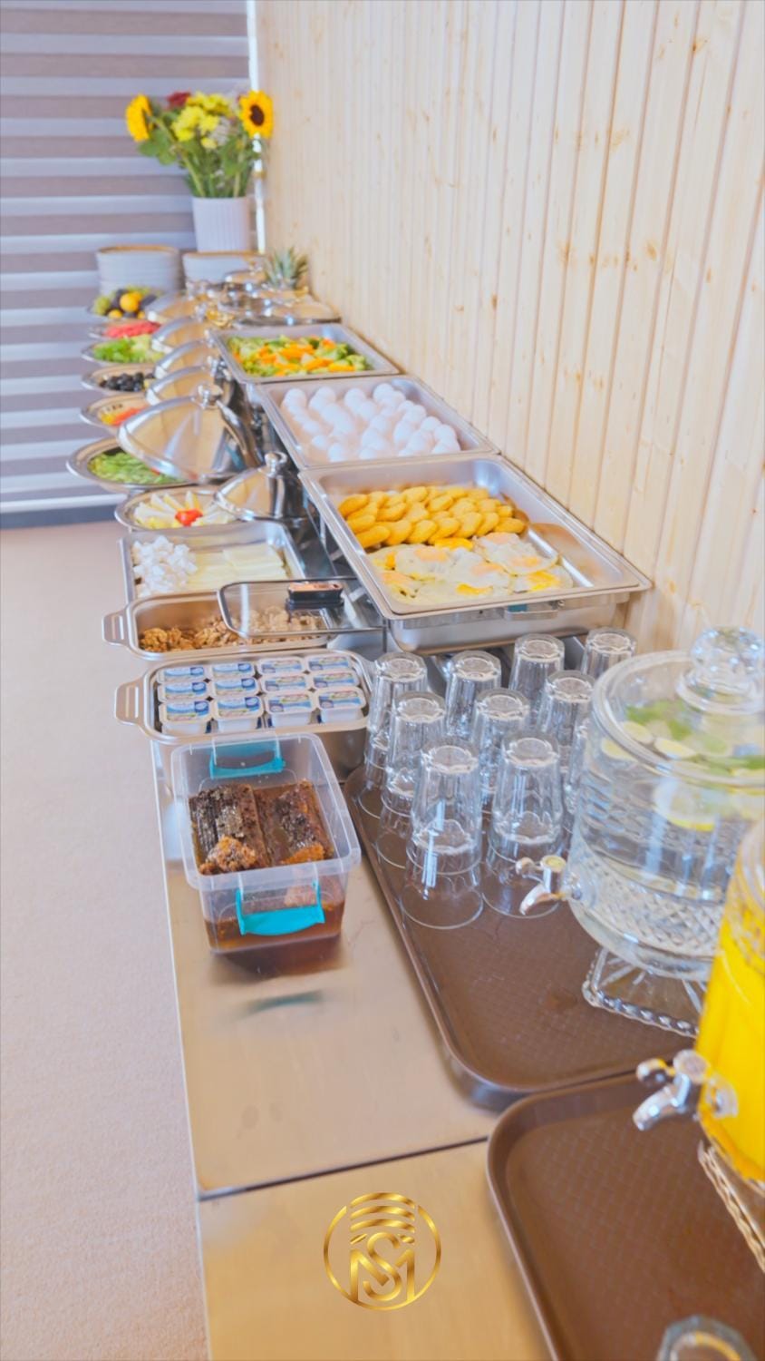 Food and drinks, Food, Breakfast, Continental breakfast, Buffet breakfast