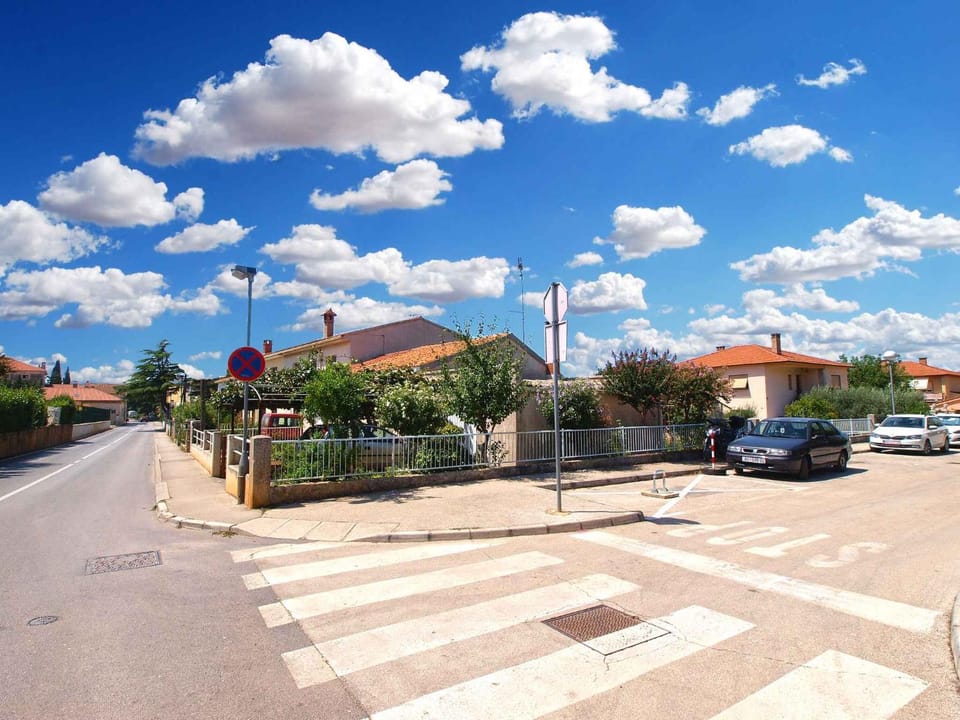 Property building, Summer