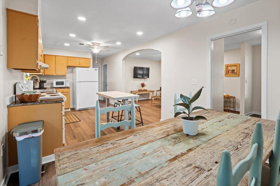 Beaufort 3BR Near Parris Island with Fenced Yard House in Port Royal