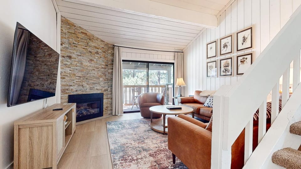 Mammoth Reservations Apartment in Mammoth Lakes